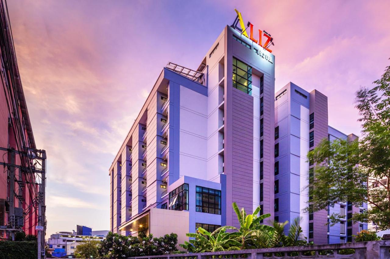 Aliz Hotel 논타부리 외부 사진